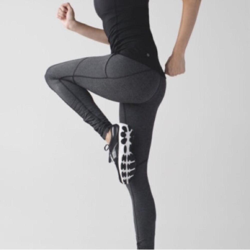 Dark gray Lululemon leggings with pockets